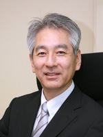 センター長　前田隆浩